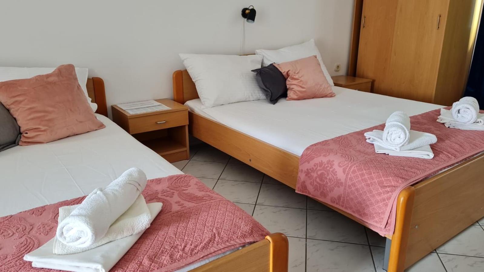 Iva Apartments Podaca Εξωτερικό φωτογραφία